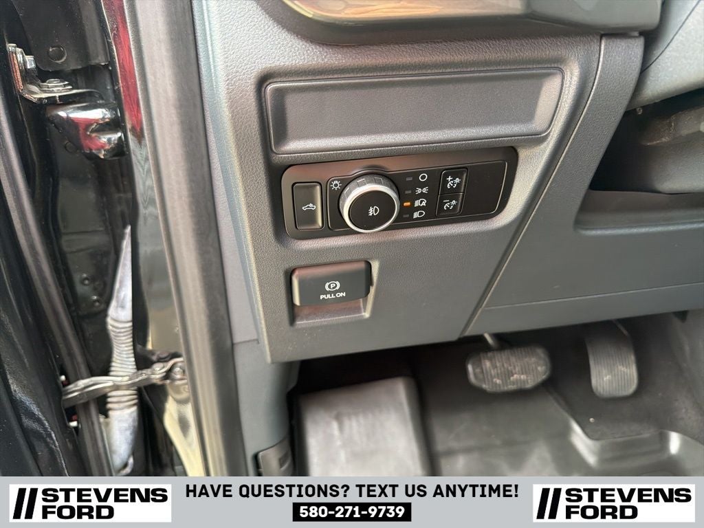 2023 Ford F-150 XL STX