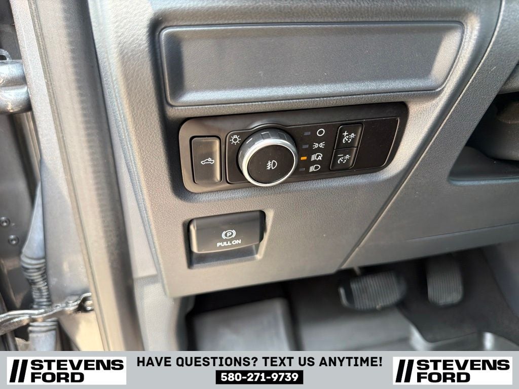 2023 Ford F-150 XL STX