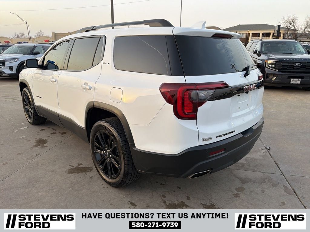 2023 GMC Acadia SLT