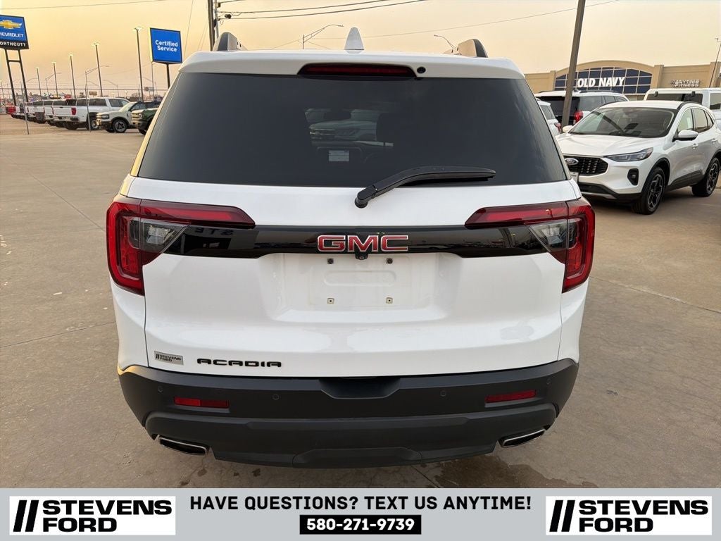 2023 GMC Acadia SLT