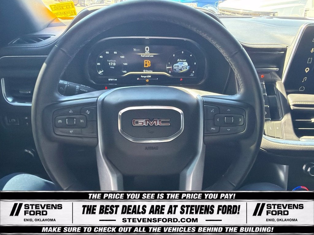 2023 GMC Yukon XL SLT