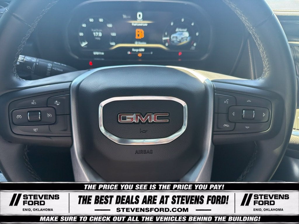 2023 GMC Yukon XL SLT