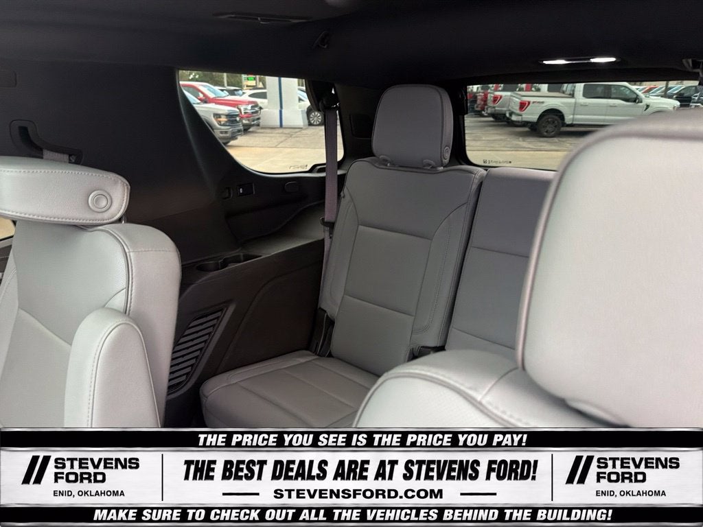 2023 GMC Yukon SLT