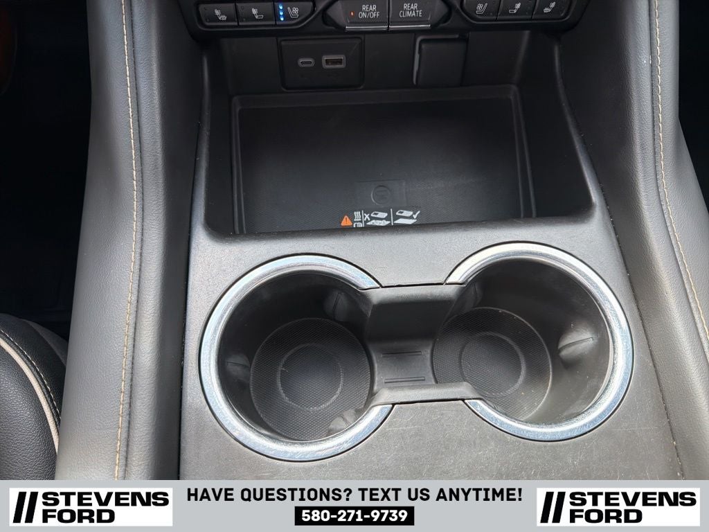 2023 GMC Yukon XL SLT