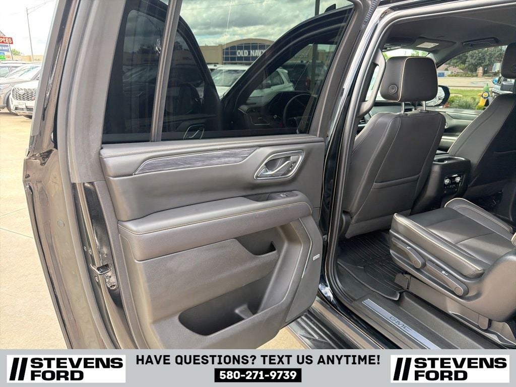 2023 GMC Yukon XL SLT