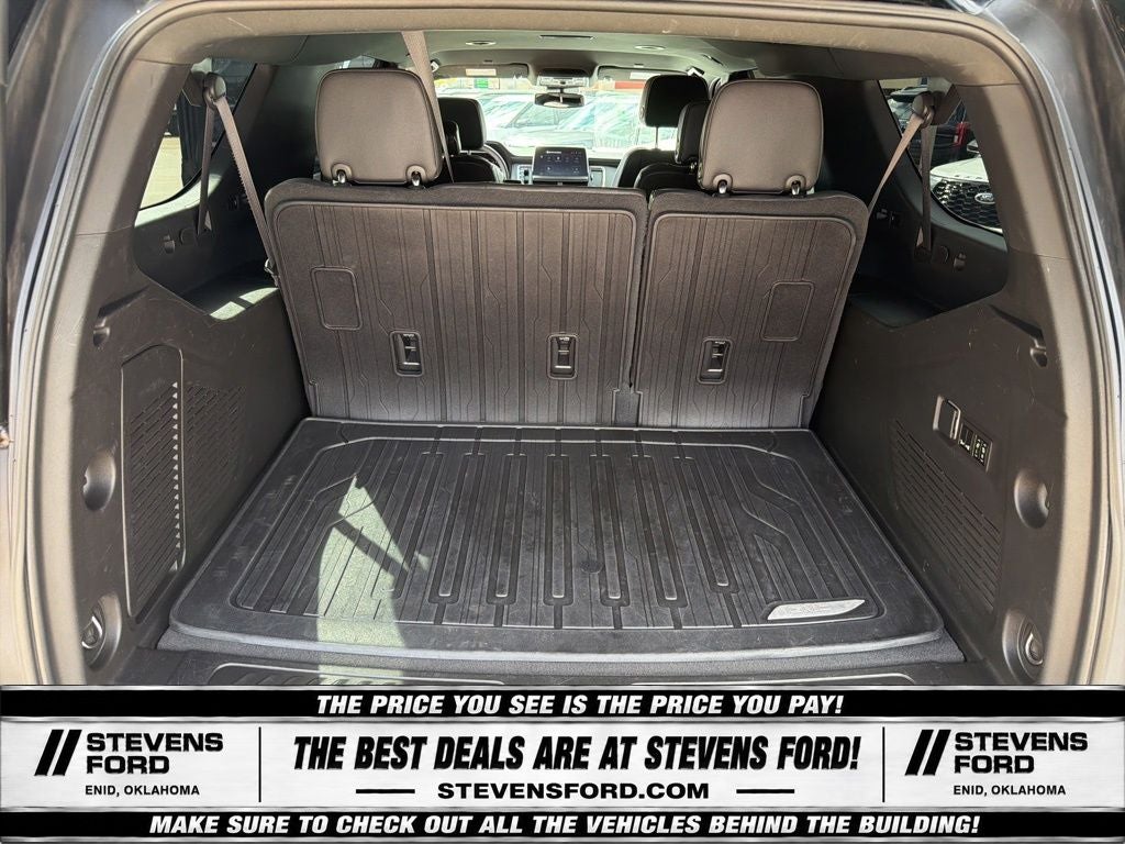 2023 GMC Yukon XL SLT