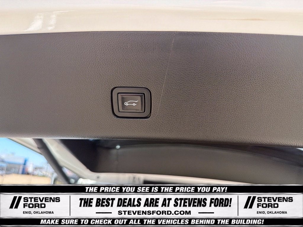 2022 Chevrolet Traverse RS