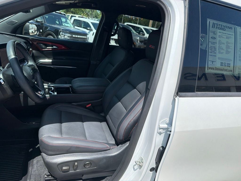 2025 Chevrolet Traverse Z71