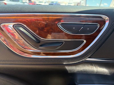2017 Lincoln Continental Select
