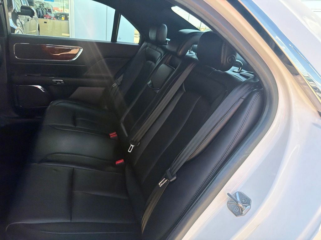 2017 Lincoln Continental Select