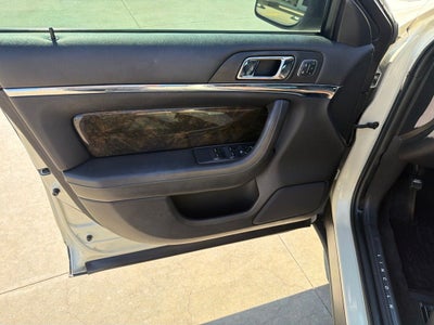 2014 Lincoln MKS Base