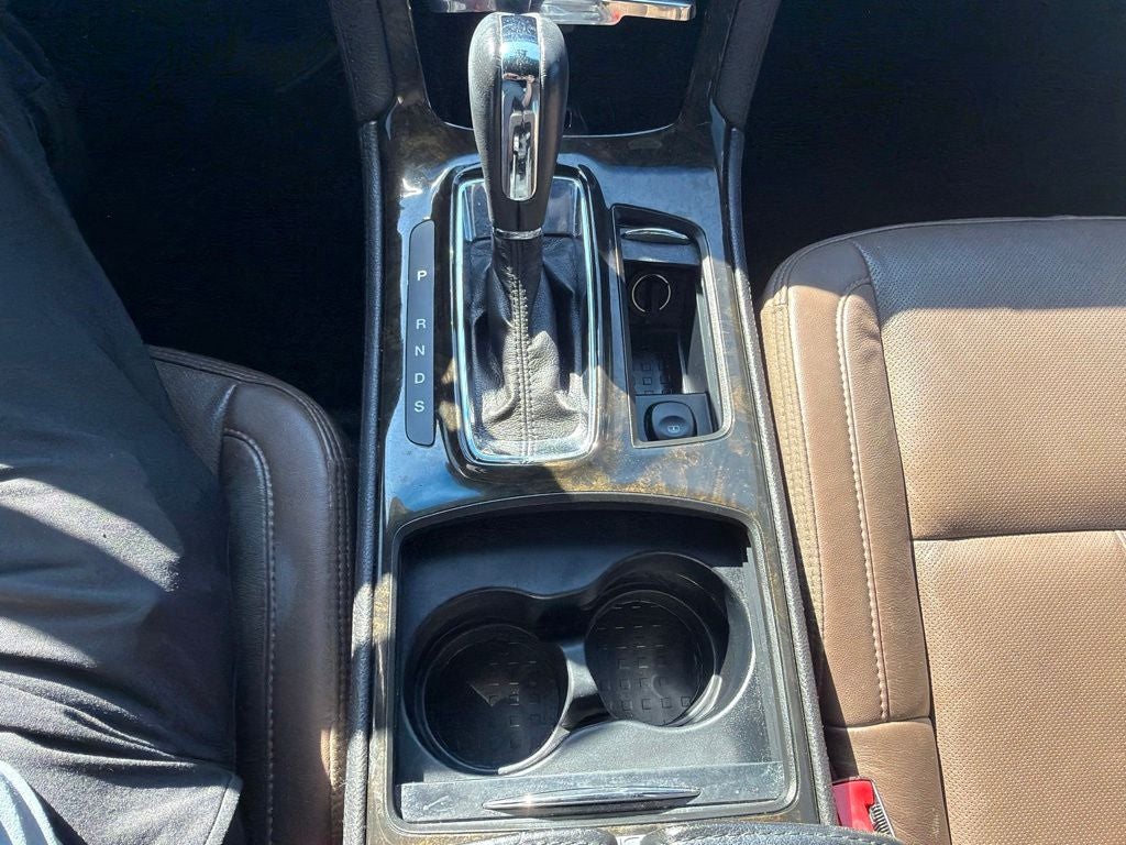 2014 Lincoln MKS Base