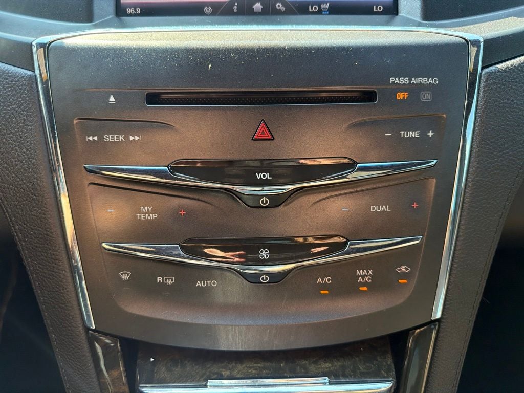 2014 Lincoln MKS Base