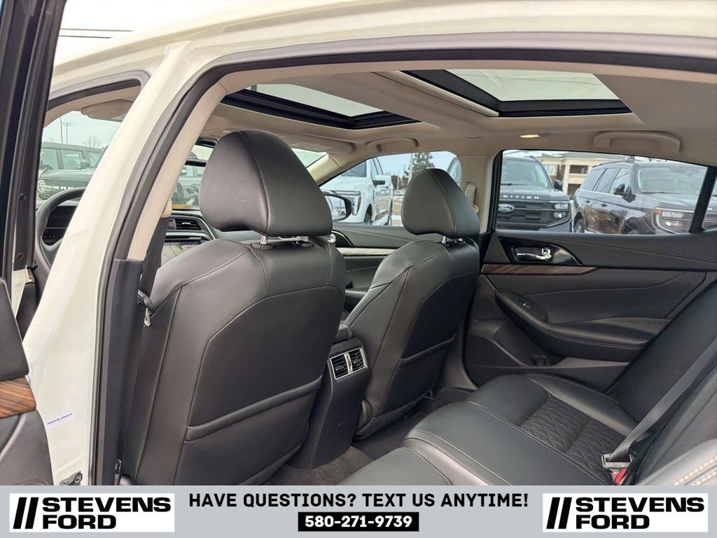 2016 Nissan Maxima Platinum