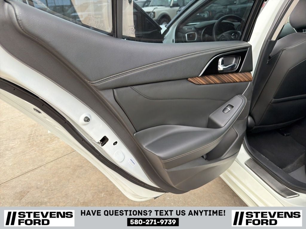 2016 Nissan Maxima Platinum