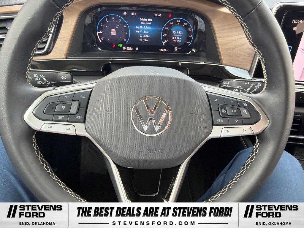 2025 Volkswagen Atlas 2.0T SE w/Technology