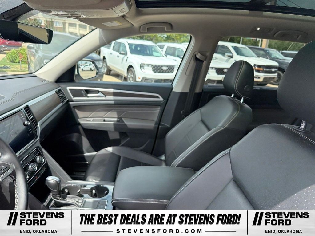 2022 Volkswagen Atlas 3.6L V6 SE w/Technology
