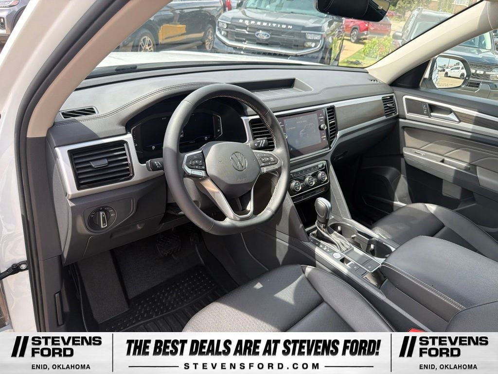 2022 Volkswagen Atlas 3.6L V6 SE w/Technology