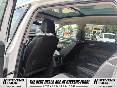 2022 Volkswagen Atlas 3.6L V6 SE w/Technology