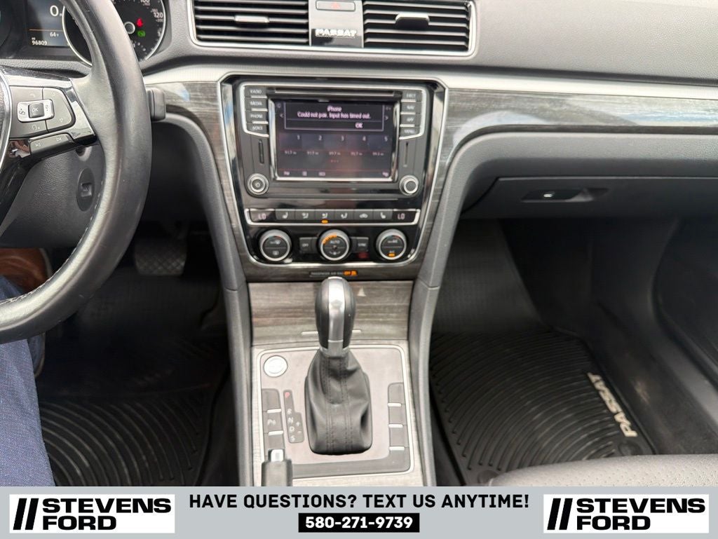 2018 Volkswagen Passat 2.0T SE w/Technology