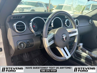 2005 Ford Mustang GT Deluxe