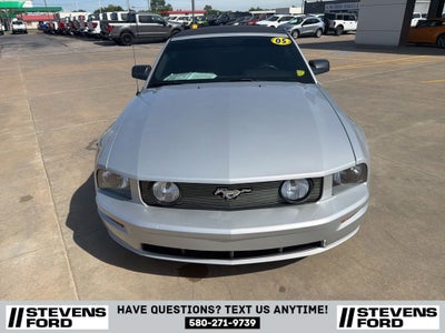 2005 Ford Mustang GT Deluxe