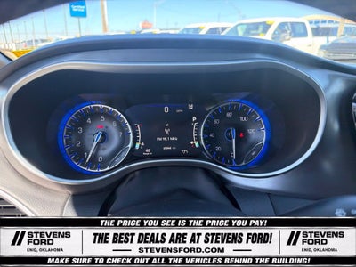 2025 Chrysler Pacifica Select