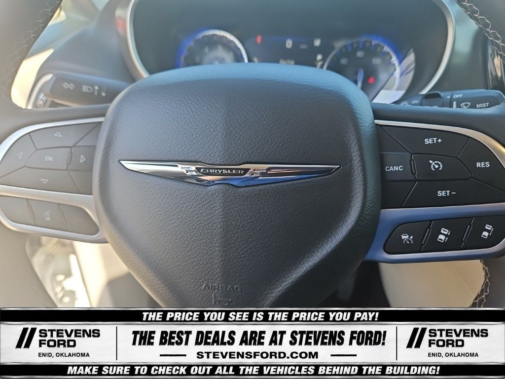 2024 Chrysler Pacifica Touring L