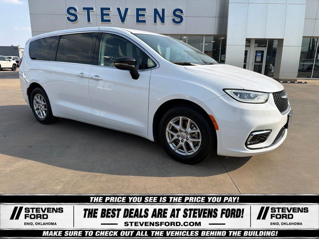 2024 Chrysler Pacifica Touring L