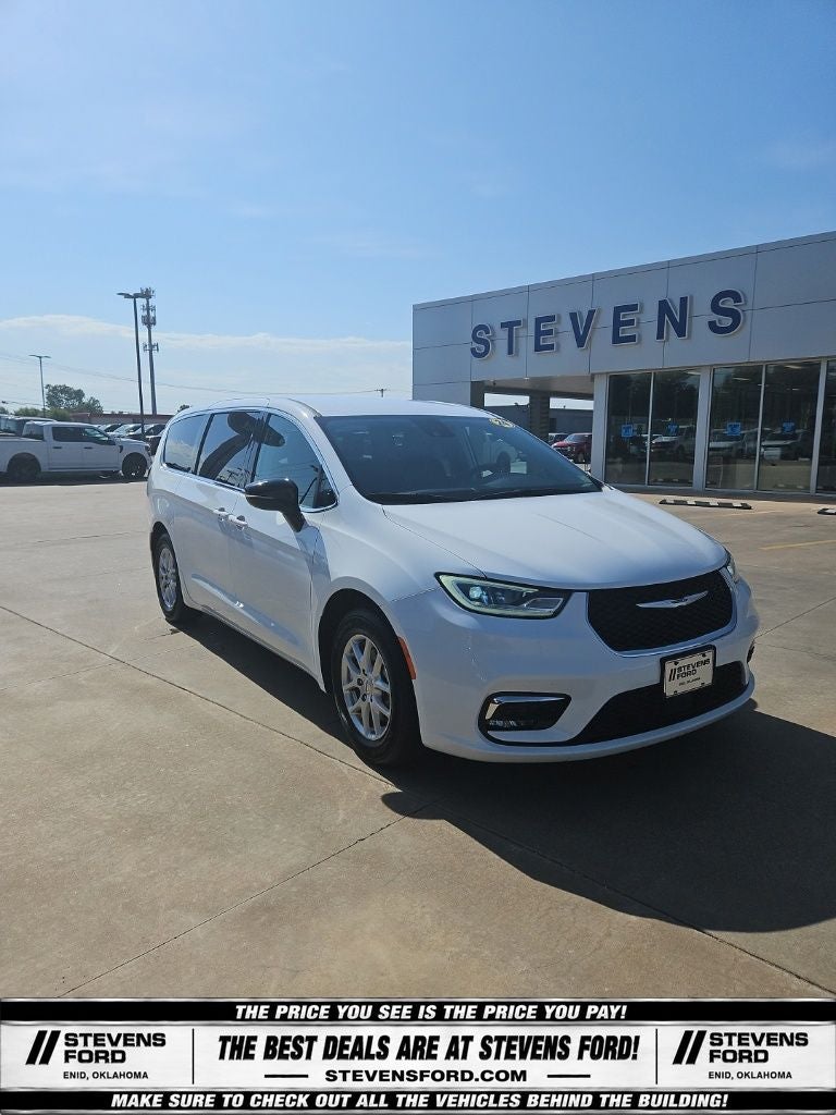 2024 Chrysler Pacifica Touring L