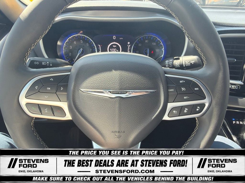 2025 Chrysler Pacifica Select