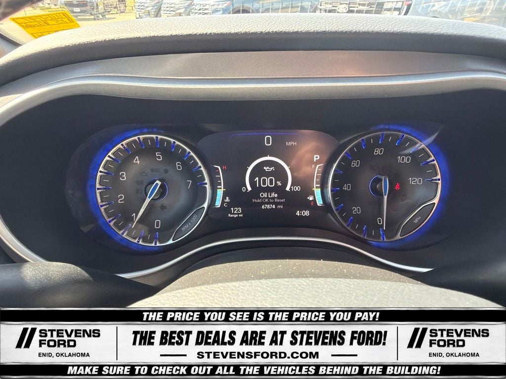 2025 Chrysler Pacifica Select