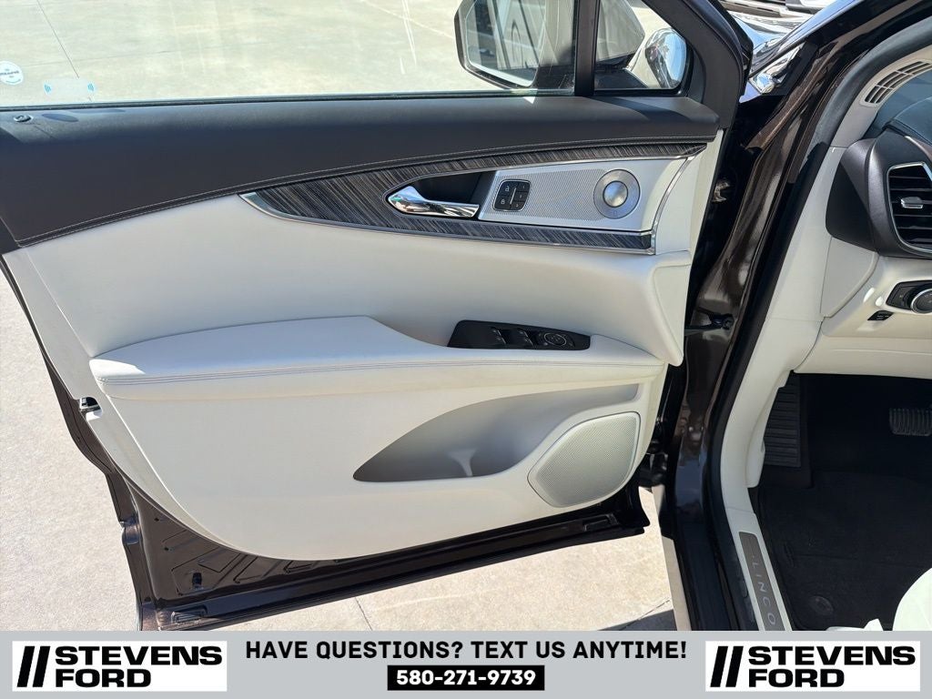 2019 Lincoln Nautilus Black Label