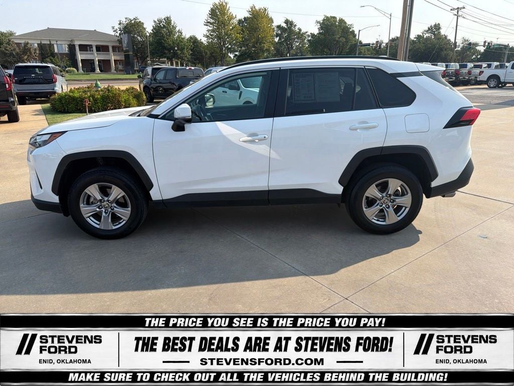 2025 Toyota RAV4 XLE