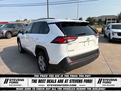 2025 Toyota RAV4 XLE