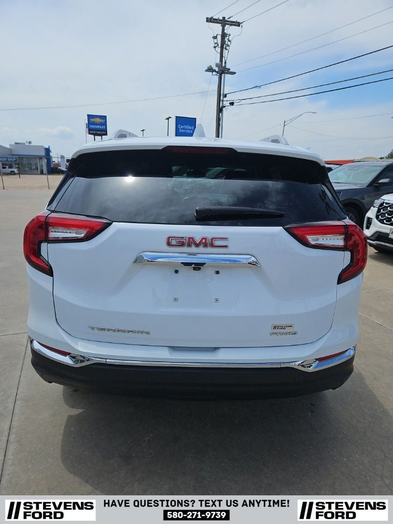 2024 GMC Terrain SLT