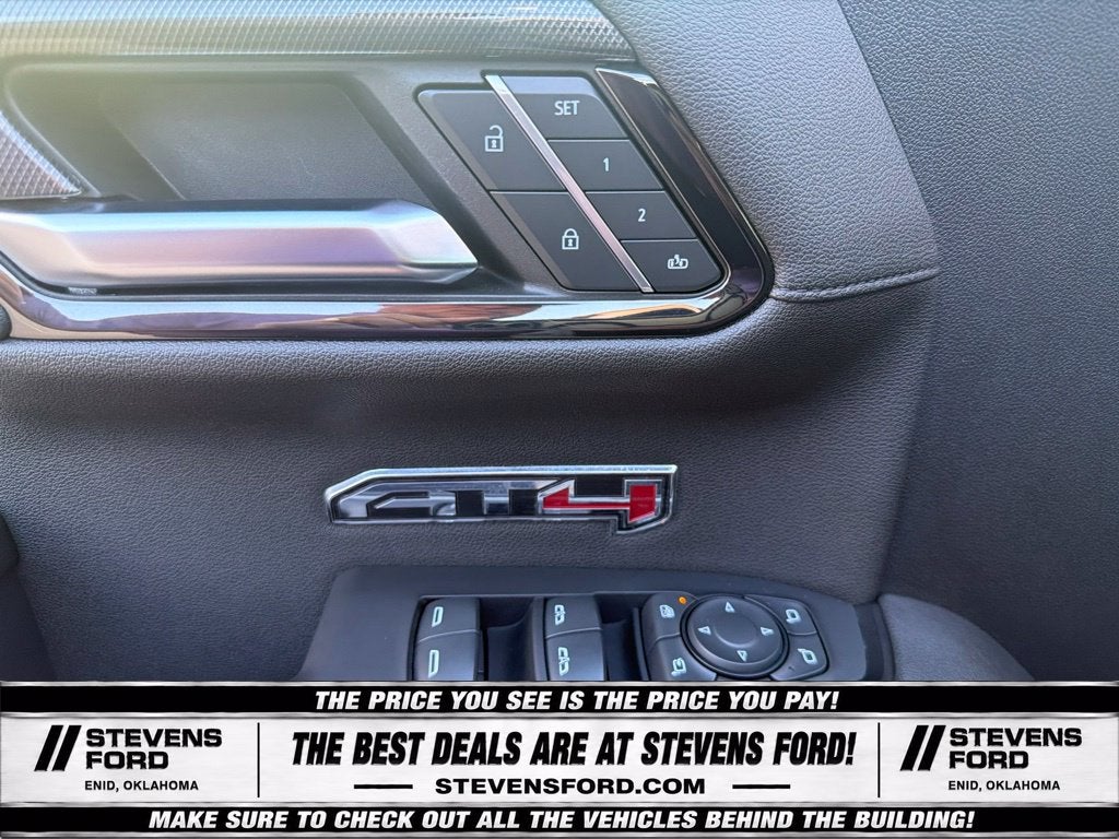 2024 GMC Sierra 1500 AT4