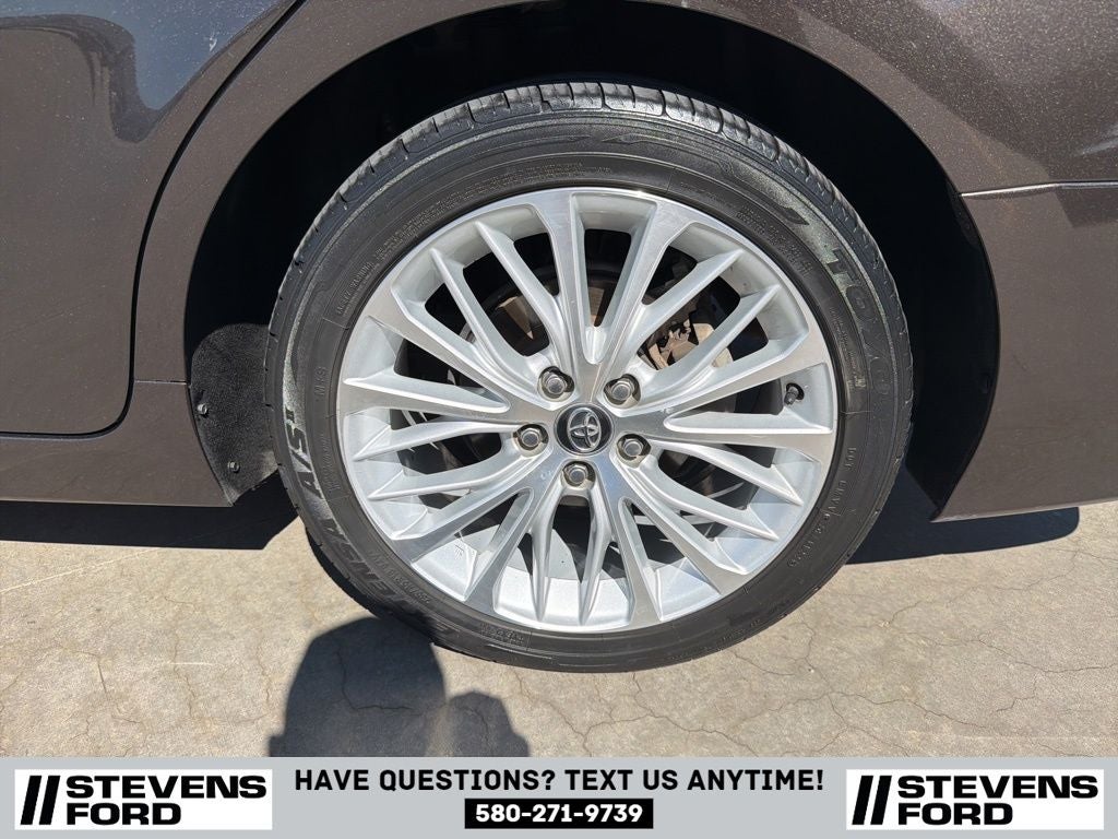 2020 Toyota Camry Hybrid XLE