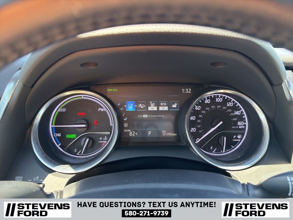 2020 Toyota Camry Hybrid XLE