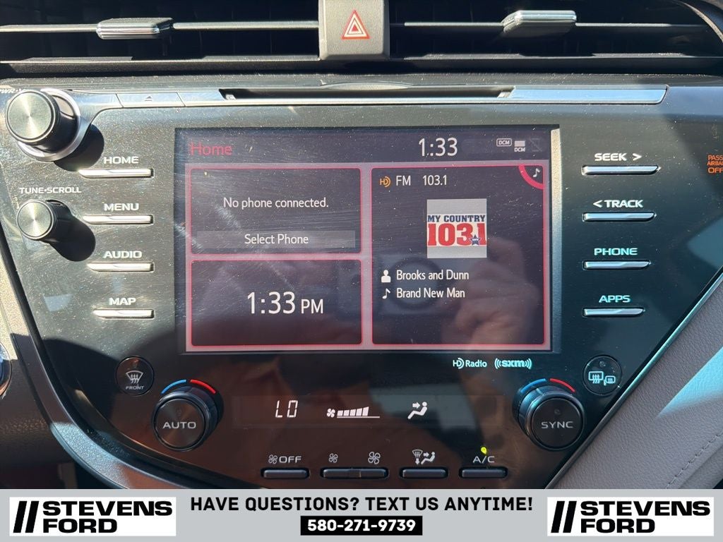 2020 Toyota Camry Hybrid XLE