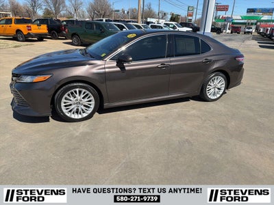 2020 Toyota Camry Hybrid XLE