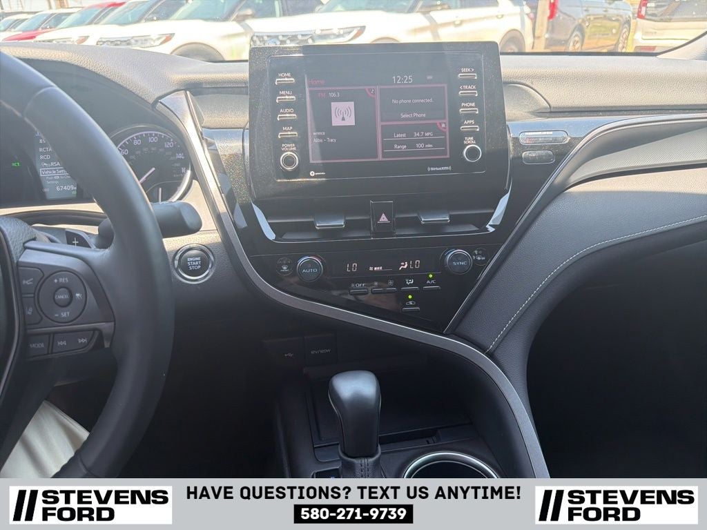 2023 Toyota Camry SE