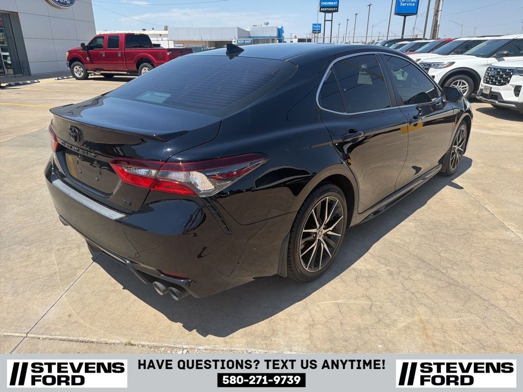2023 Toyota Camry SE