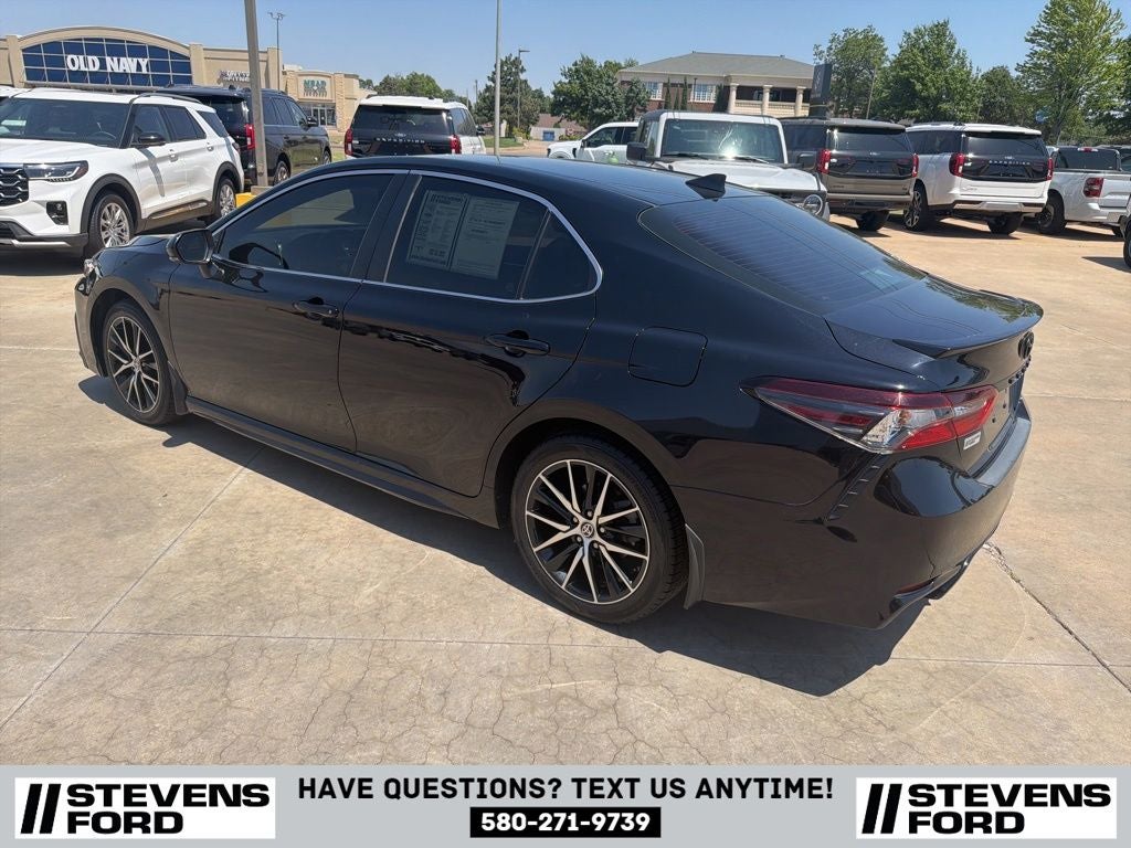 2023 Toyota Camry SE