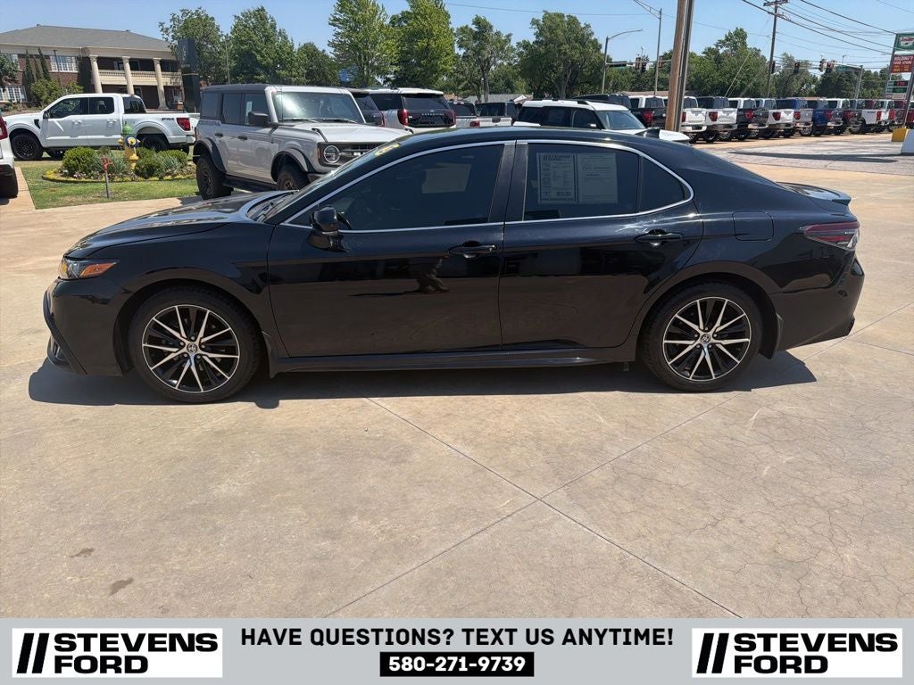 2023 Toyota Camry SE