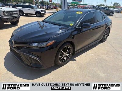 2023 Toyota Camry SE