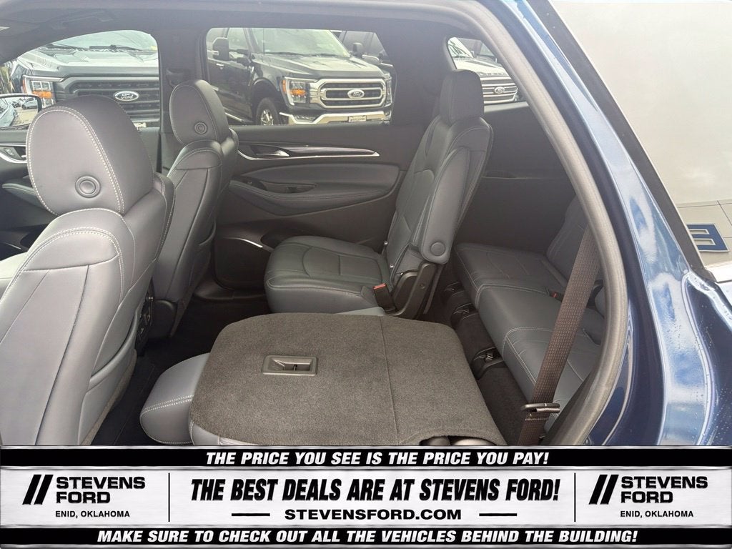 2022 Buick Enclave Essence