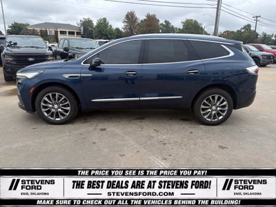 2022 Buick Enclave Essence