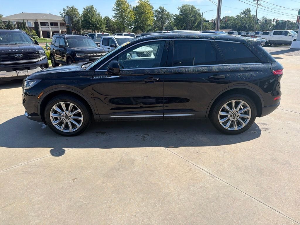 2022 Lincoln Corsair Standard