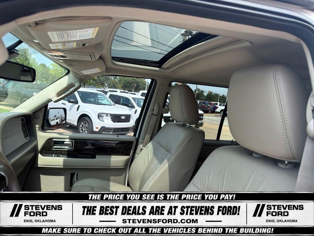 2015 Lincoln Navigator L Base